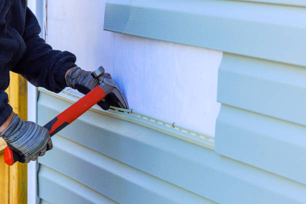 Trusted Emergency Siding Repair service in Quincy, IL - Creative Siding
